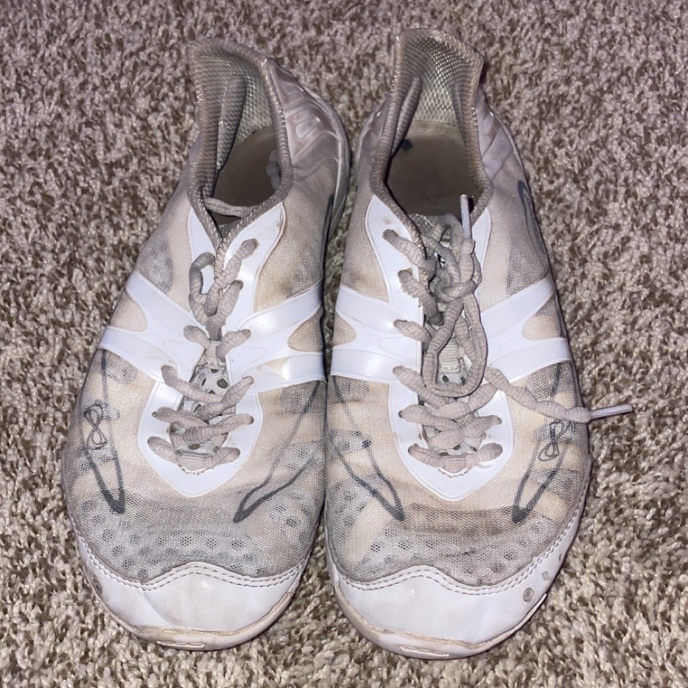 nfinity vengeance, womens 8.5